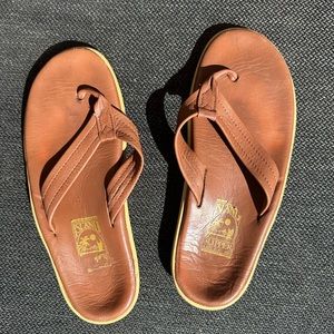 Island Slipper leather thong sandal. Men’s 10. Made in Hawaii.
